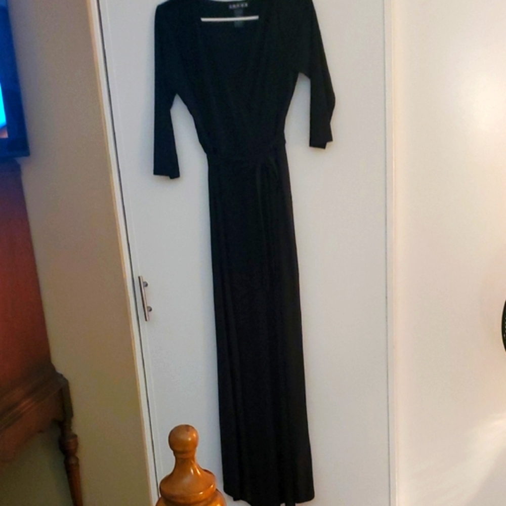 Paper Doll Black Quarter Sleeve Dress